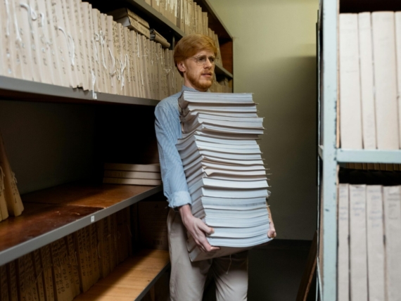 pexels-mart-production-8872373